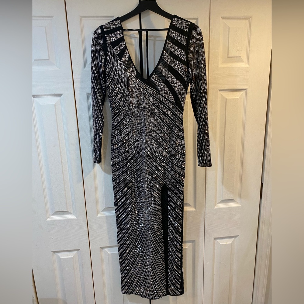 Long sleeve midi dress with rhinestones